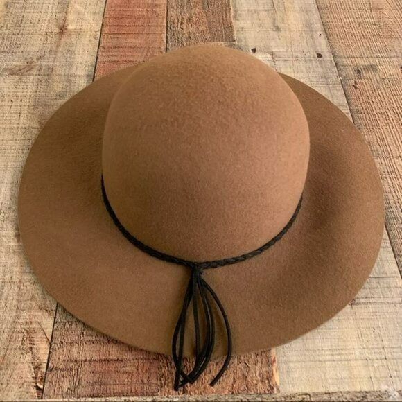 Olive and pique floppy wool hat in brown main image 7
